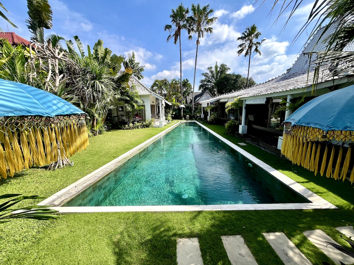 20-metre private pool